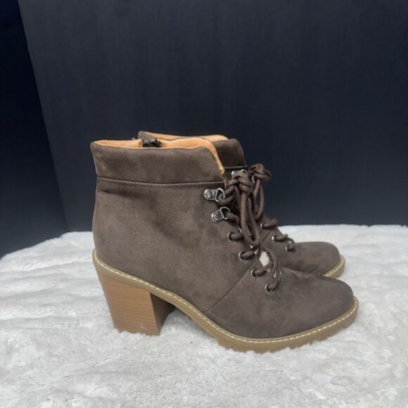Universal Threads Chunky Heel Boots Woman's 9.5 - Picture 1 of 12